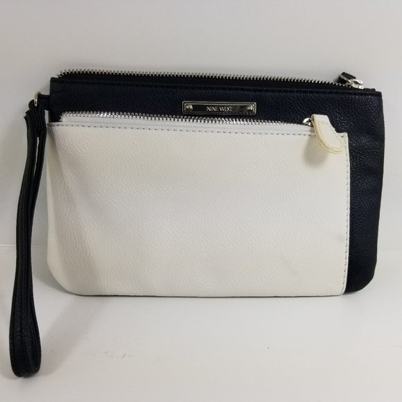 Nine West Handbags - Nene west wristlet with double zipper pockets